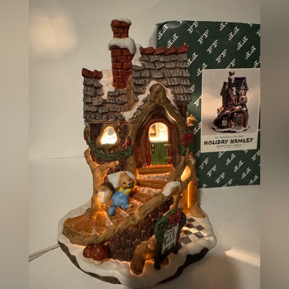 MR. WINTERBERRY'S PIE SHOP HOLIDAY HAMLET FITZ & FLOYD ENCHANTED FOREST 1994 - Picture 2 of 9